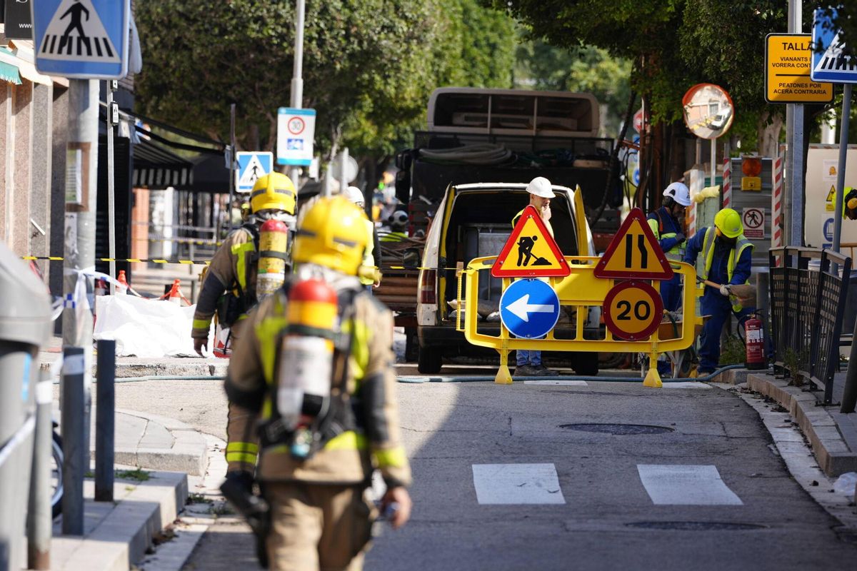 Confinats veïns i una escola davant el Gran Via 2 de l’Hospitalet per una fuga de gas en unes obres