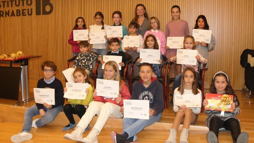 La Fundación Rafael Bernabeu hace entrega de los premios de la X edición del concurso infantil de dibujo sobre la maternidad