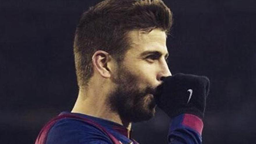 Piqué se enzarza en una guerra de &#039;tuits&#039; con la Cope