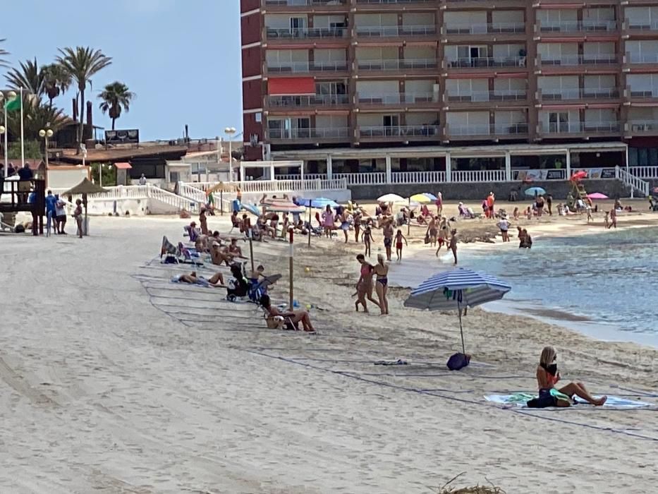 Primer días de apertura al baño de las playas de T