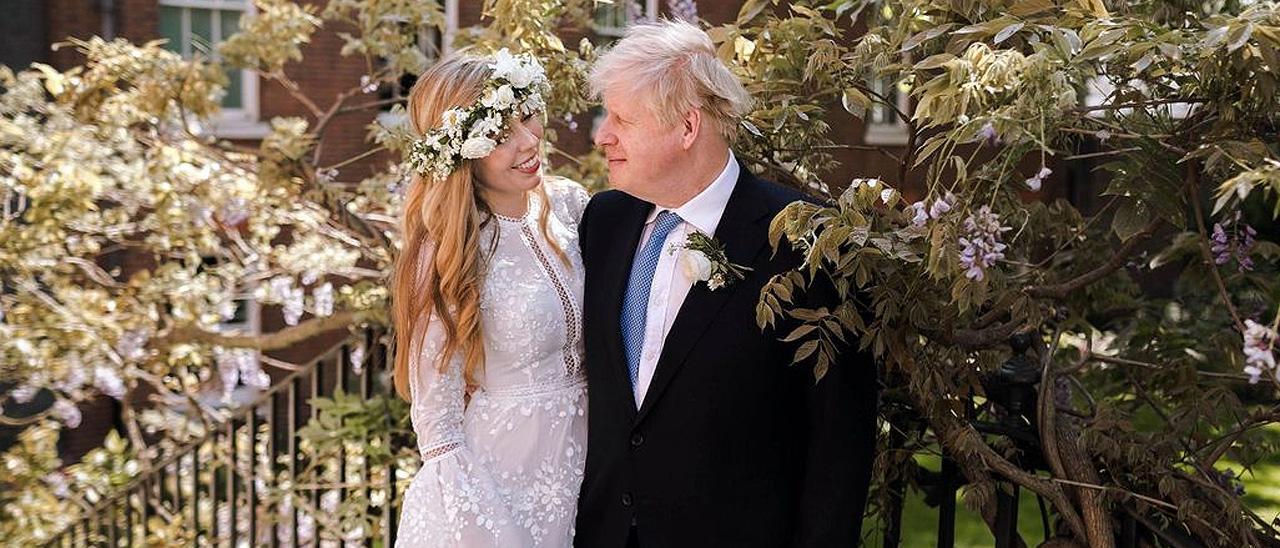 Boris Johnson y su esposa Carrie.