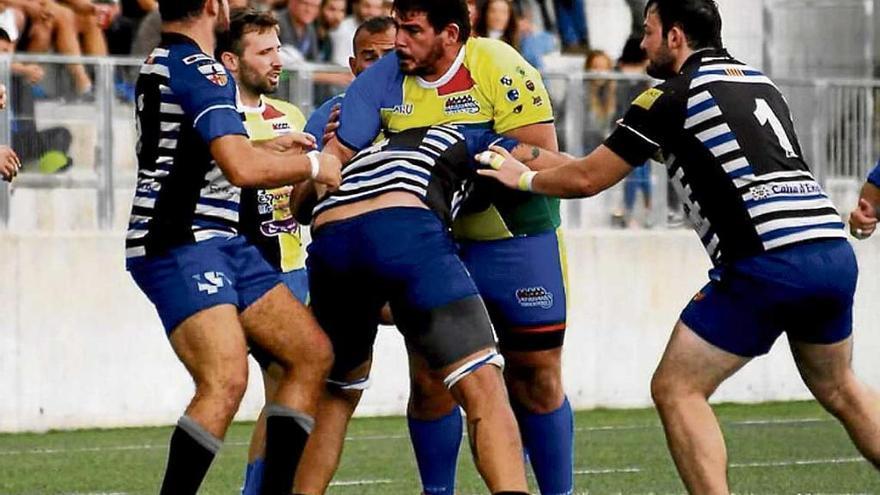 Lance del partido jugado ayer por el Barbarians en Son Caliu.