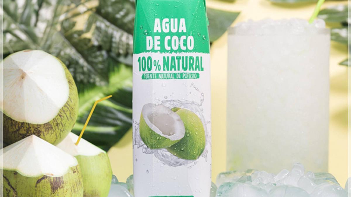 El agua de coco ayuda a adelgazar y es muy beneficiosa para el organismo