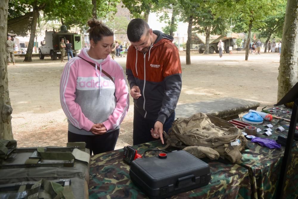 La Brilat expone sus carros y equipos por el Día de las Fuerzas Armadas