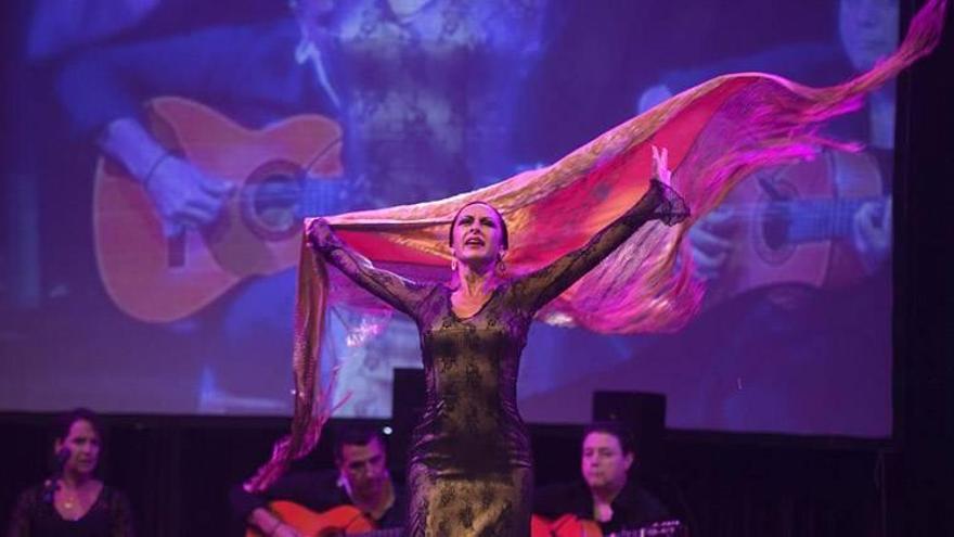 Premios nacionales del flamenco celebran el aniversario de los Patios