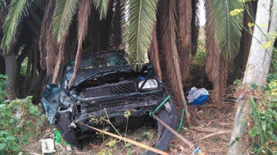 Muere un conductor en La Palma tras salirse de la vía
