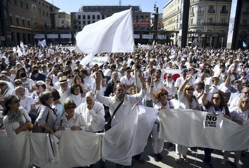 Zaragoza se une por la paz y el diálogo