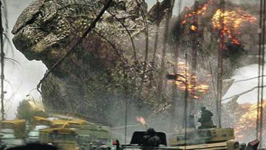 Godzilla, en plena acción.
