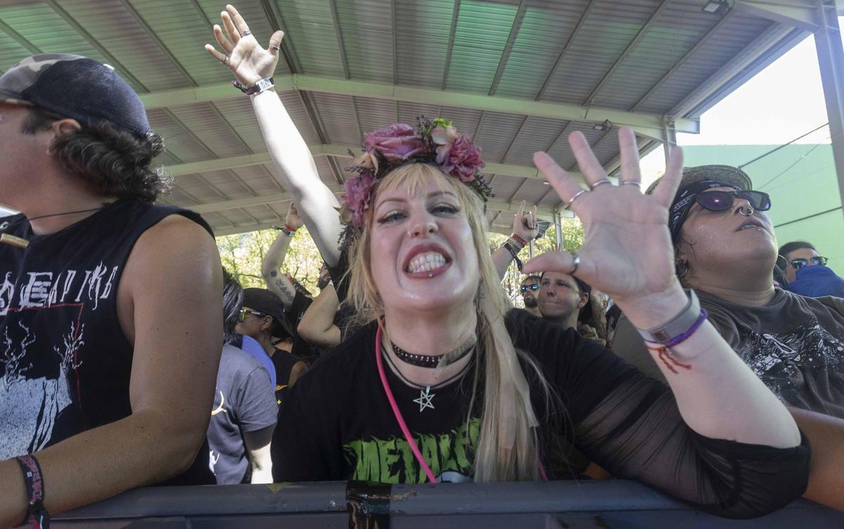 Leyendas del Rock arranca en Villena su edición más ambiciosa y multitudinaria