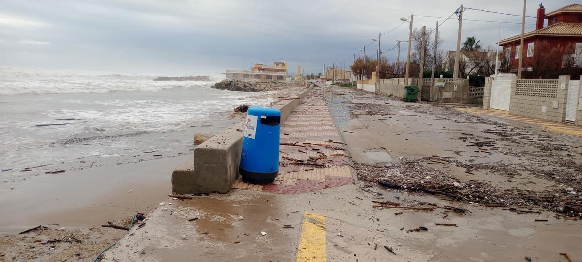 Las mejores imágenes del temporal de mar en Cullera