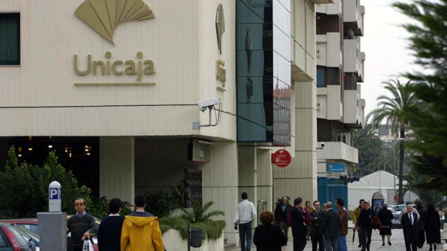 Náutico Significado Sophie Unicaja no ha iniciado un proceso de fusión con Caja Castilla-La Mancha -  La Opinión de Málaga