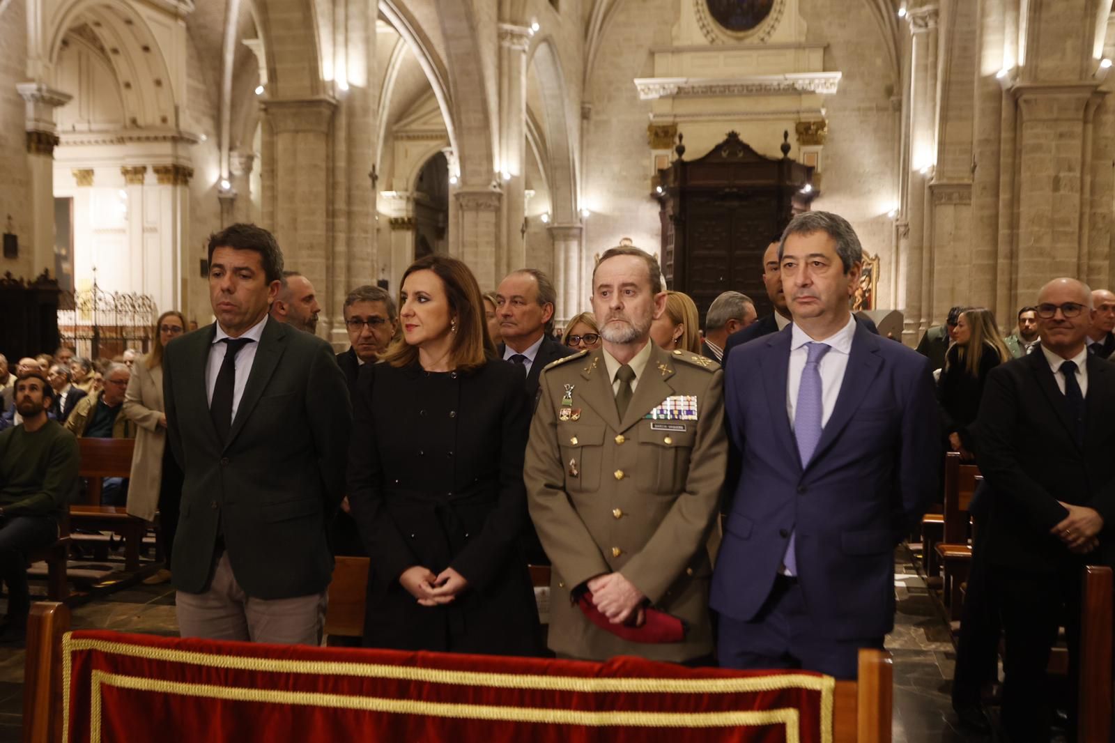 Así ha sido la misa en honor a las víctimas de la tragedia de Campanar