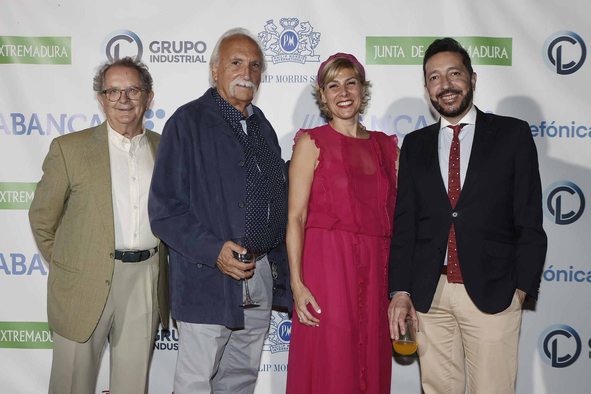 FOTOGALERÍA | Los invitados de los Premios Empresario del Año posan para El Periódico Extremadura