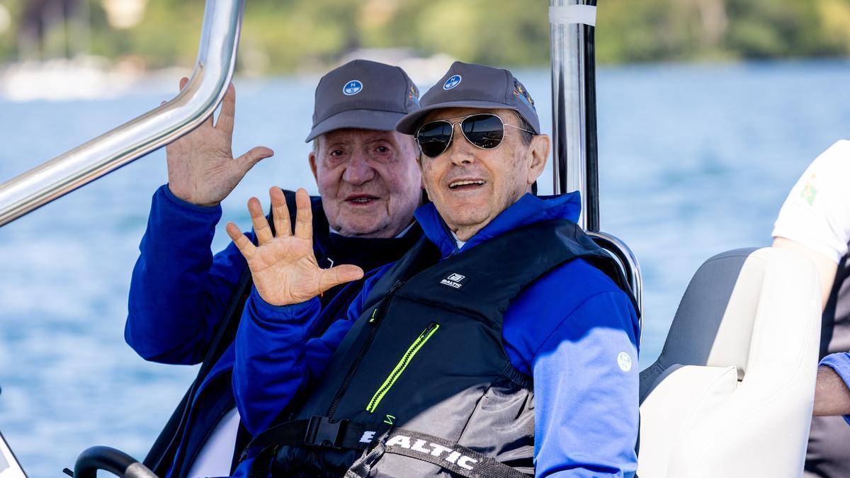 Juan Carlos I y Pedro Campos celebran la victoria en Suiza