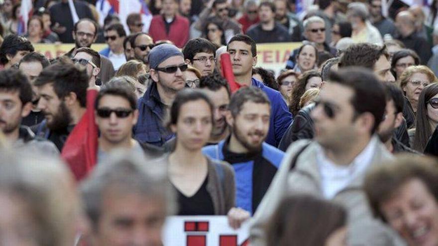 Grecia inicia la primera huelga general del año a 48 horas de la visita de Merkel