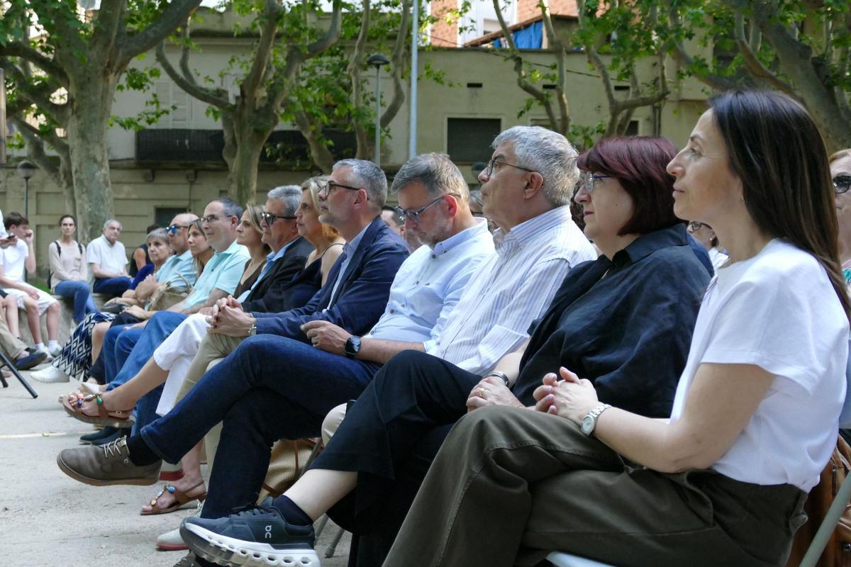 EN IMATGES | Jordi Masquef oficialitza la seva candidatura per a les eleccions municipals de 2027 a la plaça de l'Estació EN IMATGES | Jordi Masquef oficialitza la seva candidatura per a les eleccions municipals de 2027 a la plaça de l'Estació