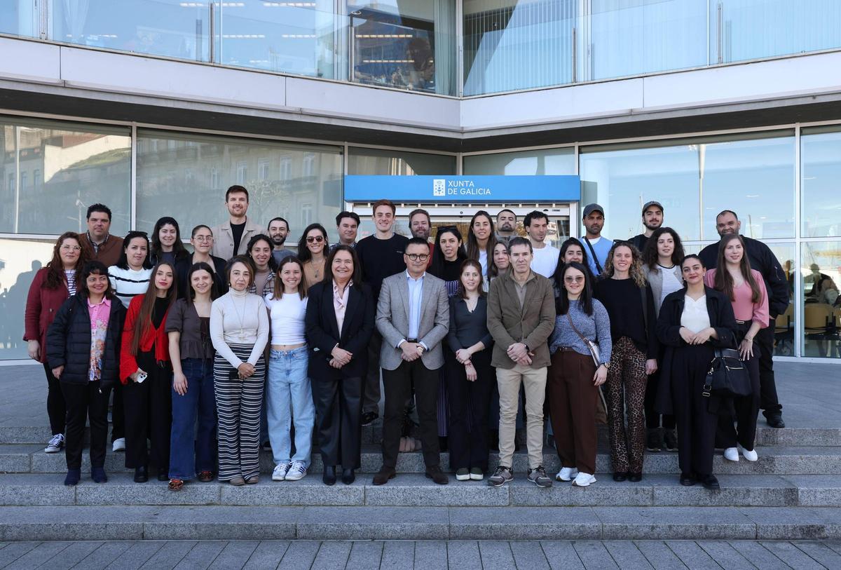 Acto becados BEME con José González, Ana Ortiz e Begoña Solís.