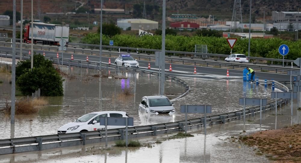 El río Segura, desbordado