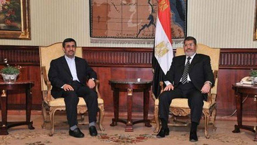 Ahmadineyad sufre un segundo intento de agresión en El Cairo