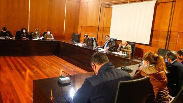 Pleno celebrado en el Concello de A Illa de Arousa.