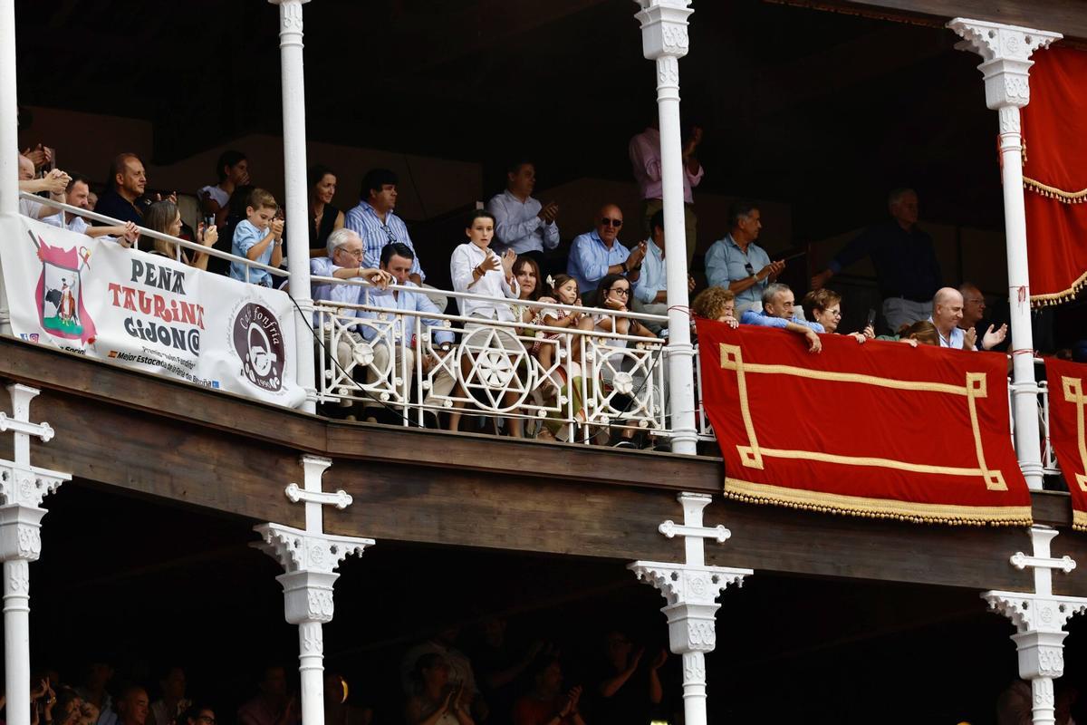 El triunfo de Roca Rey en la feria taurina de Gijón, en imágenes