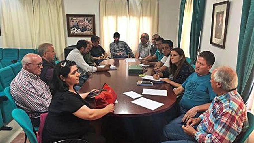 Representantes de los ayuntamientos de la Asociación de Municipios Micológicos.