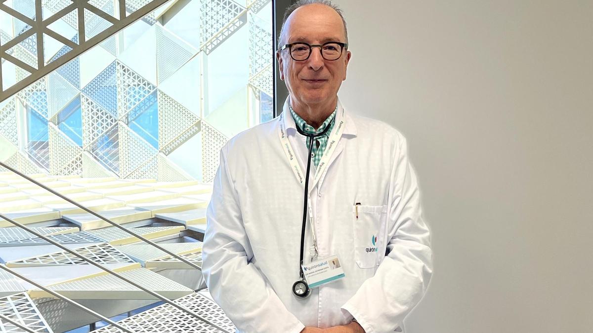 Archivo - El doctor Luis Manuel Entrenas.