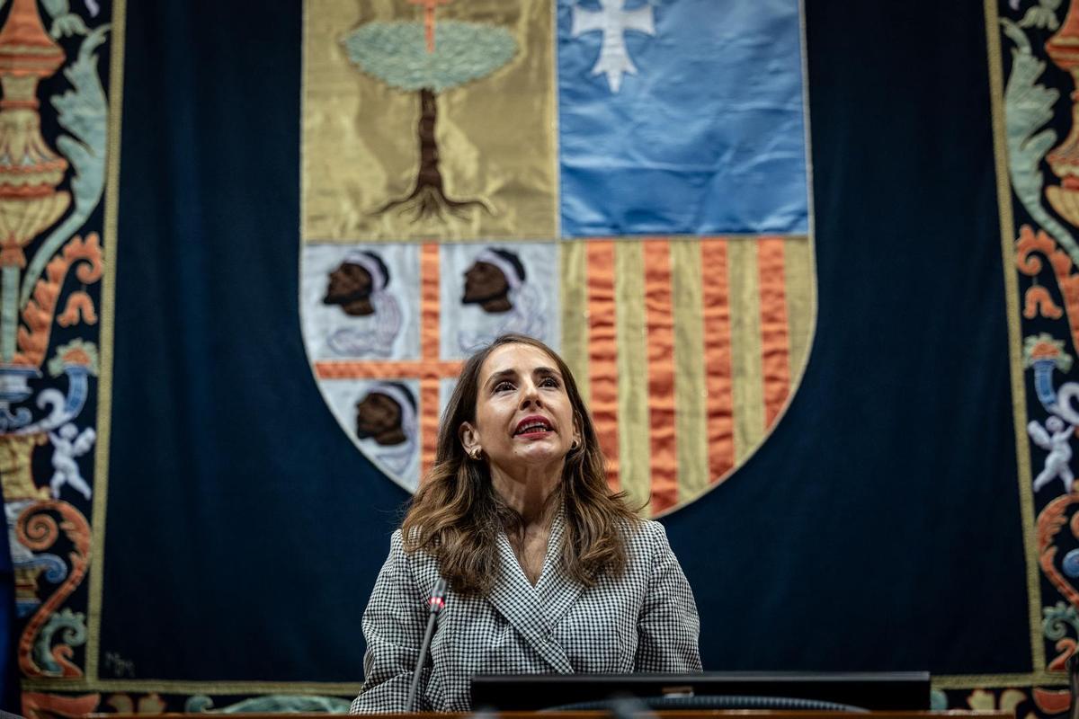 María Navarro Viscasillas, nueva presidenta de las Cortes, este martes tras su elección.