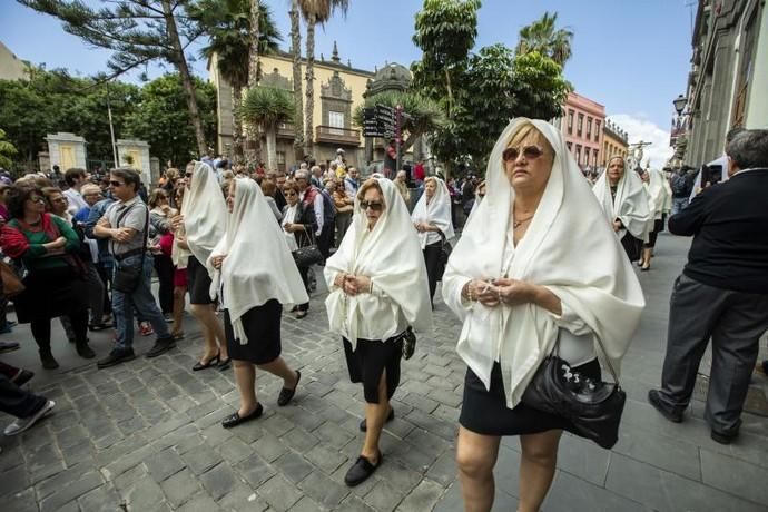 19.04.19. Las Palmas de Gran Canaria. SEMANA SANTA. Procesión de Las Mantillas en Vegueta.  Foto Quique Curbelo  | 19/04/2019 | Fotógrafo: Quique Curbelo