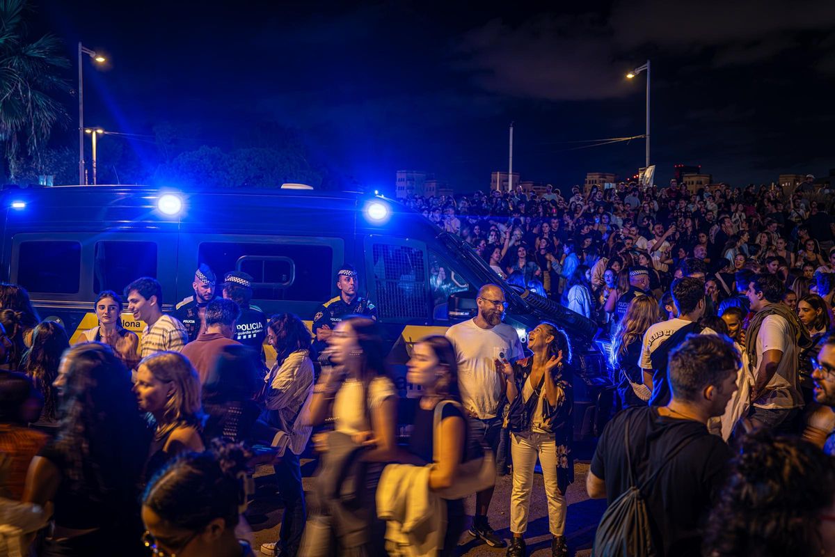 El dispositivo de seguridad durante la noche de fiestas de La Mercè.