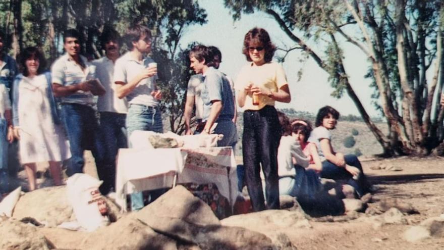 Exalumnos del colegio Adán del Castillo montaron el club K’mama.