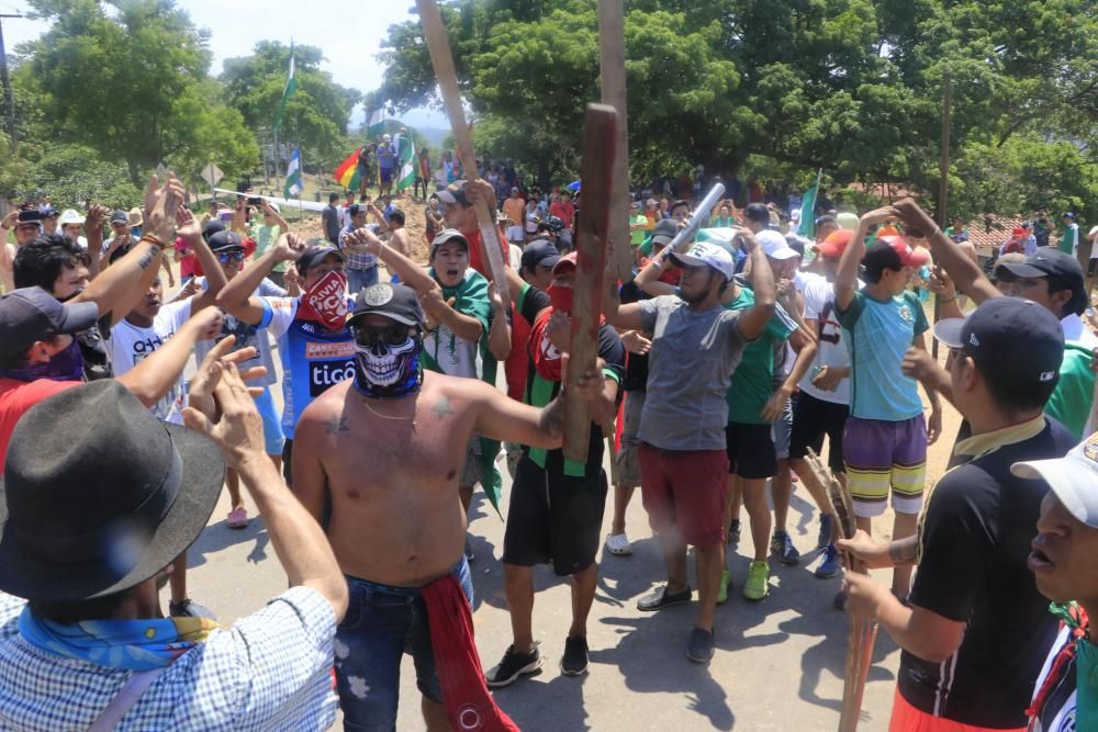 Cuarto día de protestas en Bolivia mientras se ...