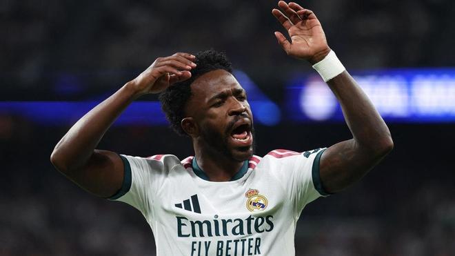Tomás Roncero lo tiene claro: "Hay una guerra abierta contra el Real Madrid"