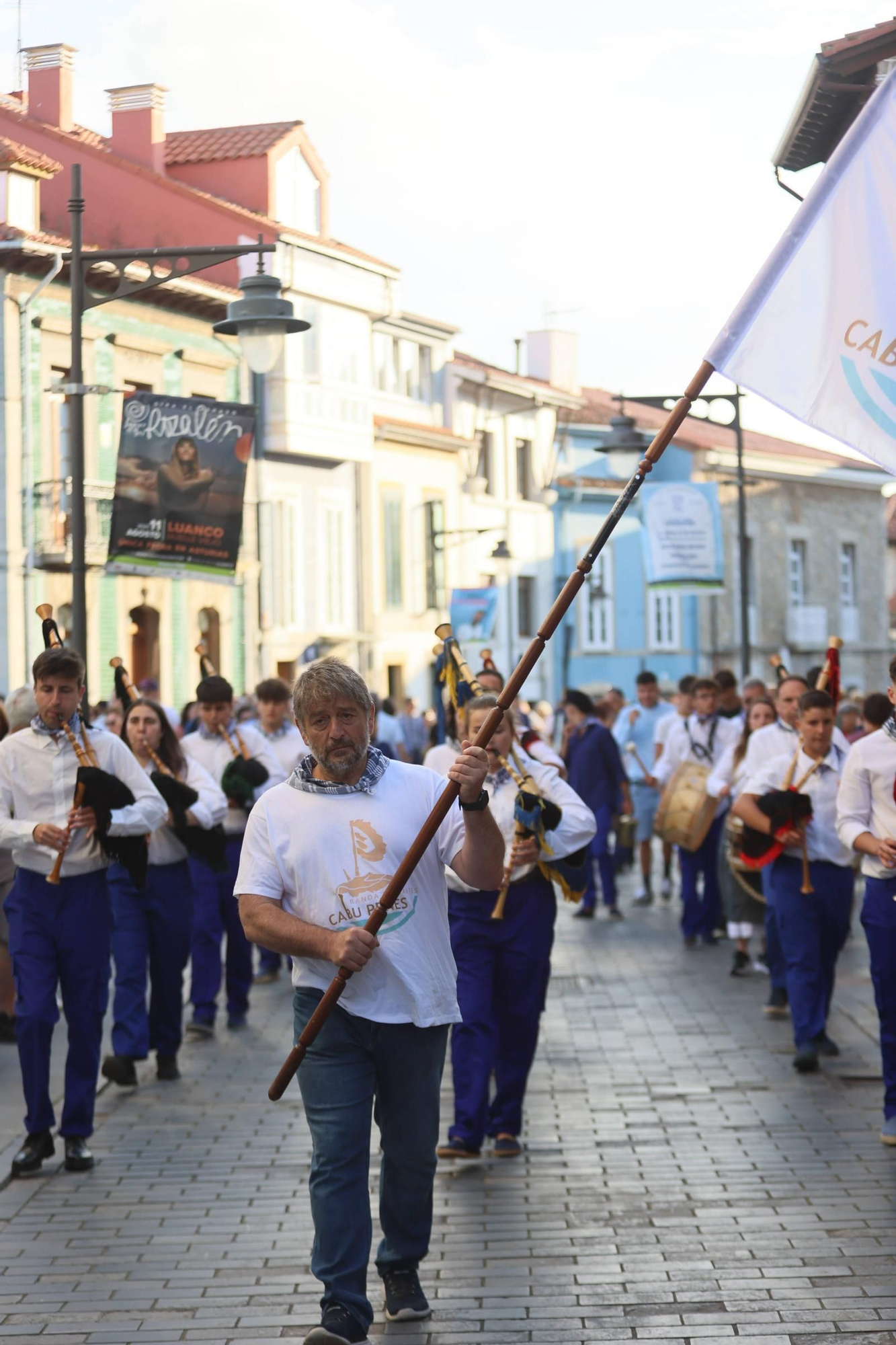 EN IMÁGENES: La procesión de "la llamada de la mar" en el Carmen de Luanco