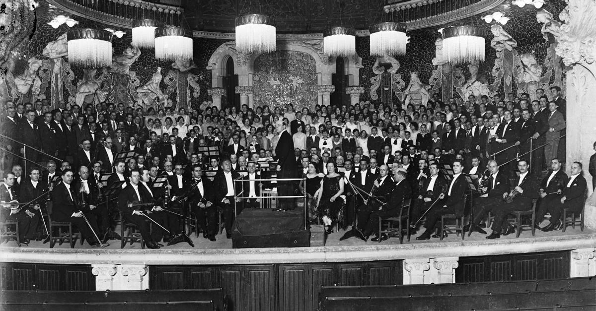 Concierto de la orquesta en el Palau de la Música en 1928, con motivo del Centenario Schubert.