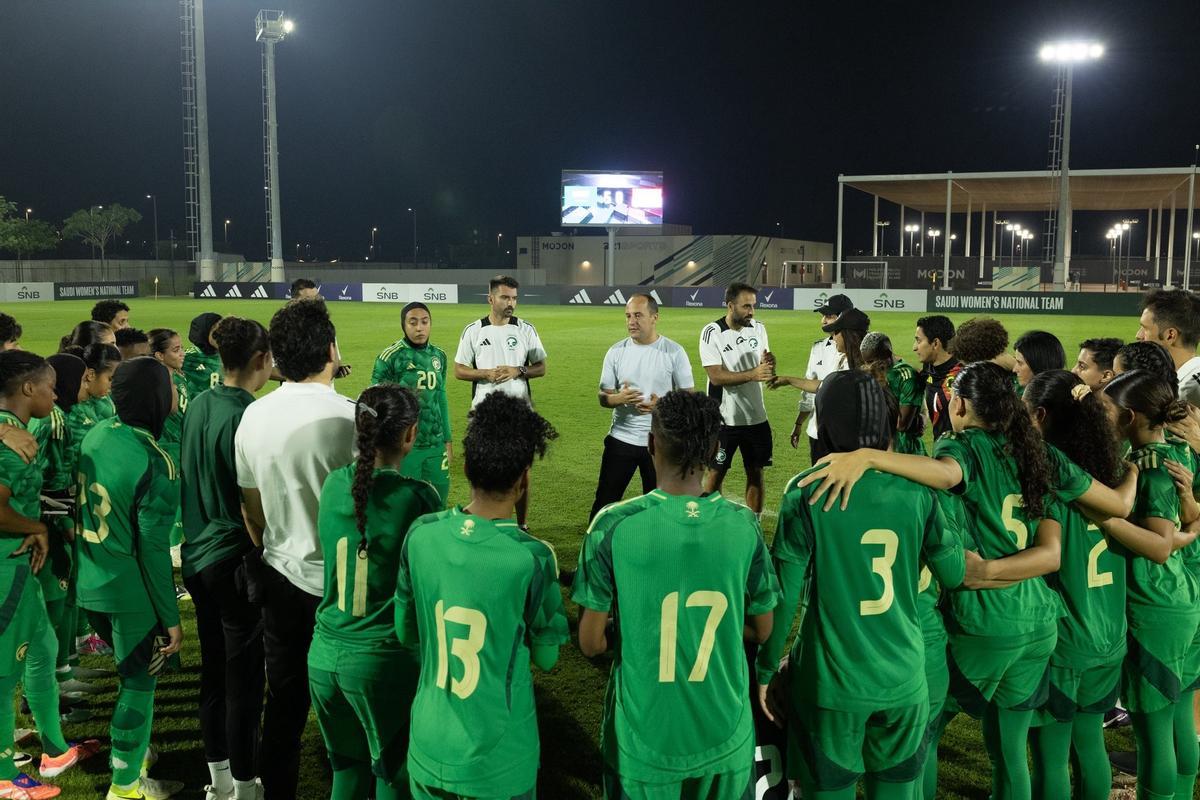 El futbol femení saudita apareix després de dècades de prohibició
