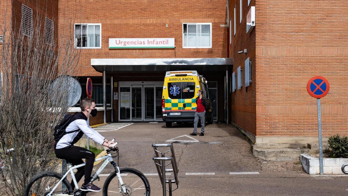 Hospital Materno Infantil de Badajoz donde permanecían ingresadas las dos niñas.
