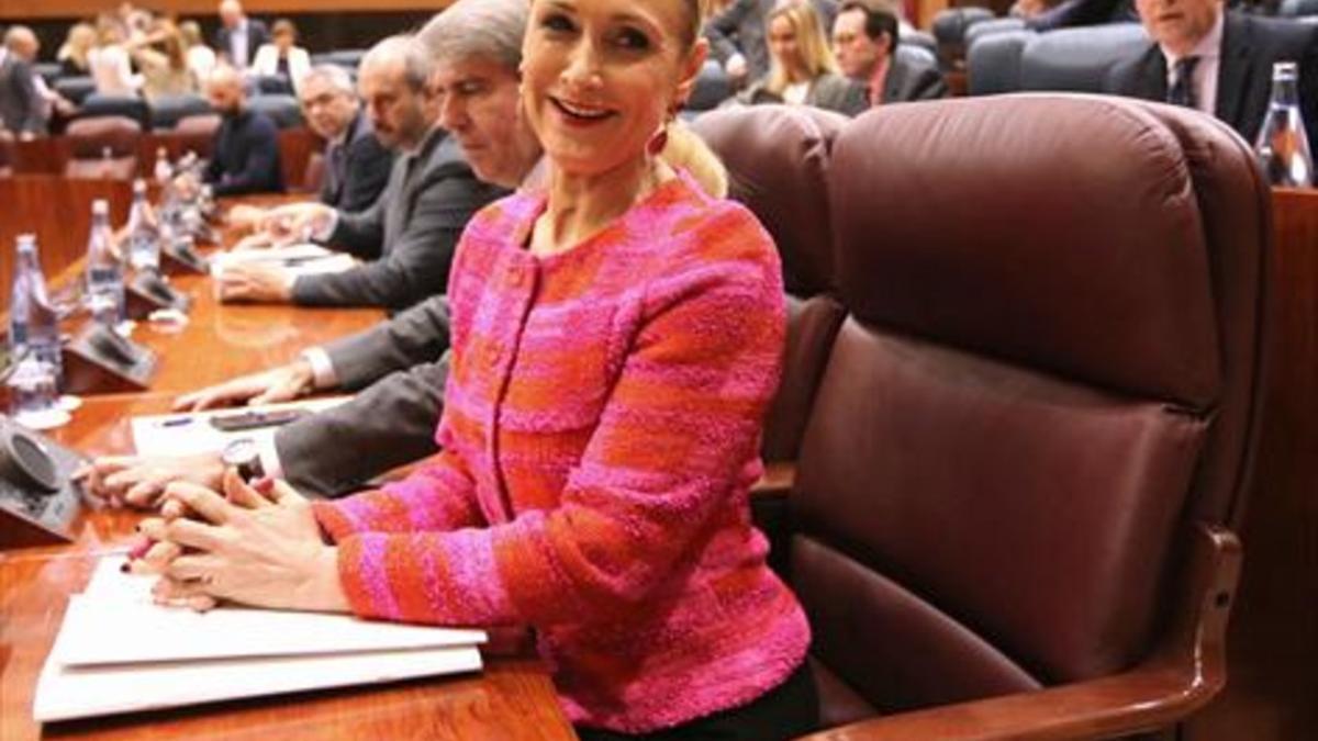 Cristina Cifuentes, el pasado jueves, en la Asamblea de Madrid.