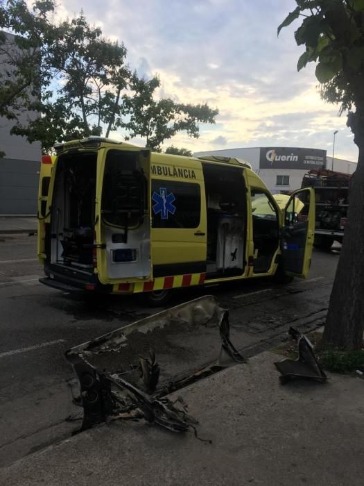 Incendi en una ambulància del SEM