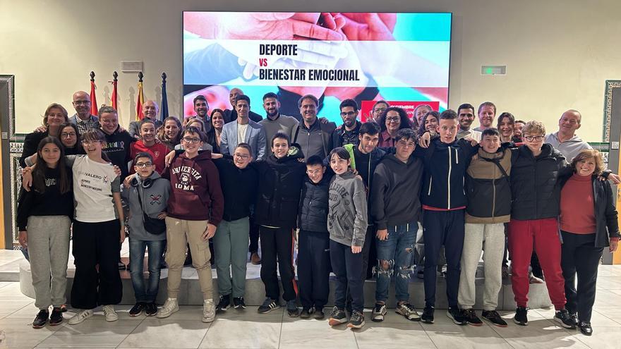 El Grupo San Valero impulsa un proyecto pionero para mejorar el bienestar emocional de sus alumnos a través del deporte