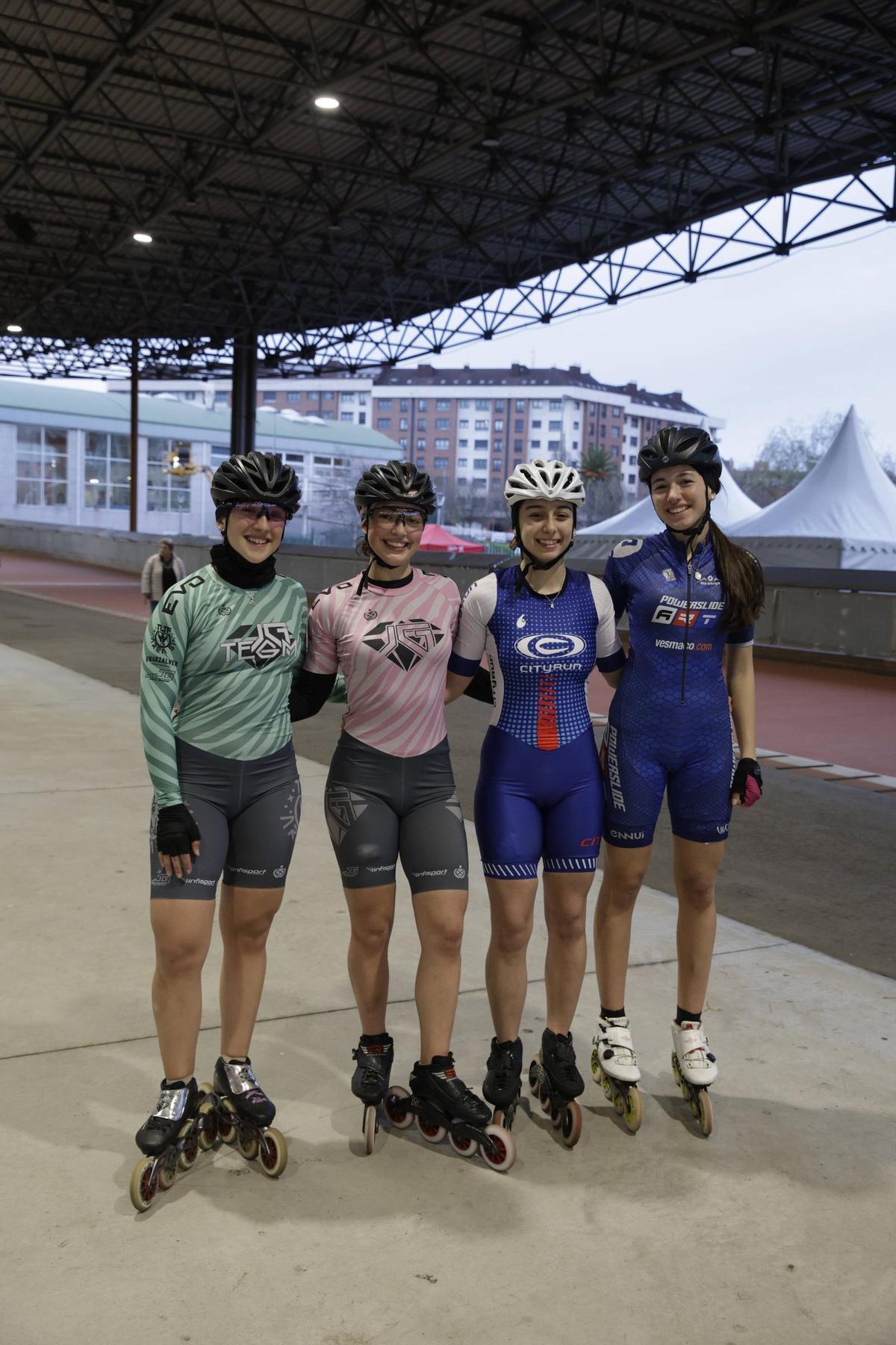 Patinadoras del Patín Pelayo: por la izquierda, Aitana González, Claudia Lobato, Selina Casais y Marina Bilbao.