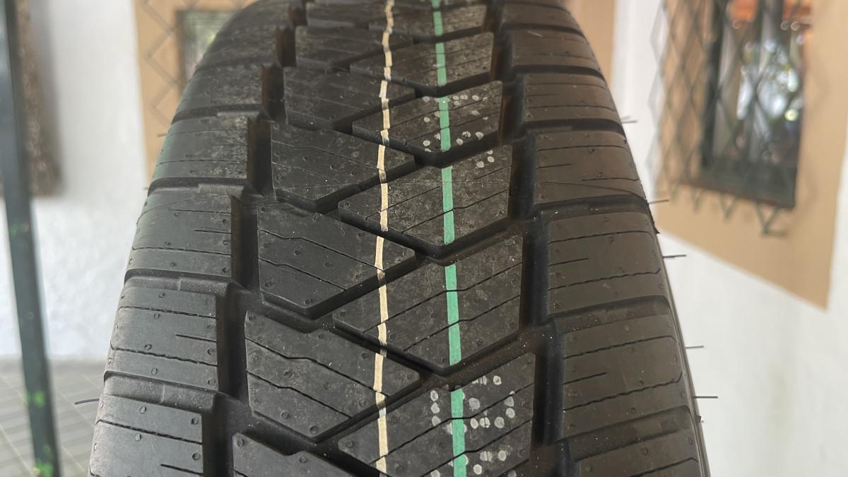 Bridgestone Duravis Camper All Season