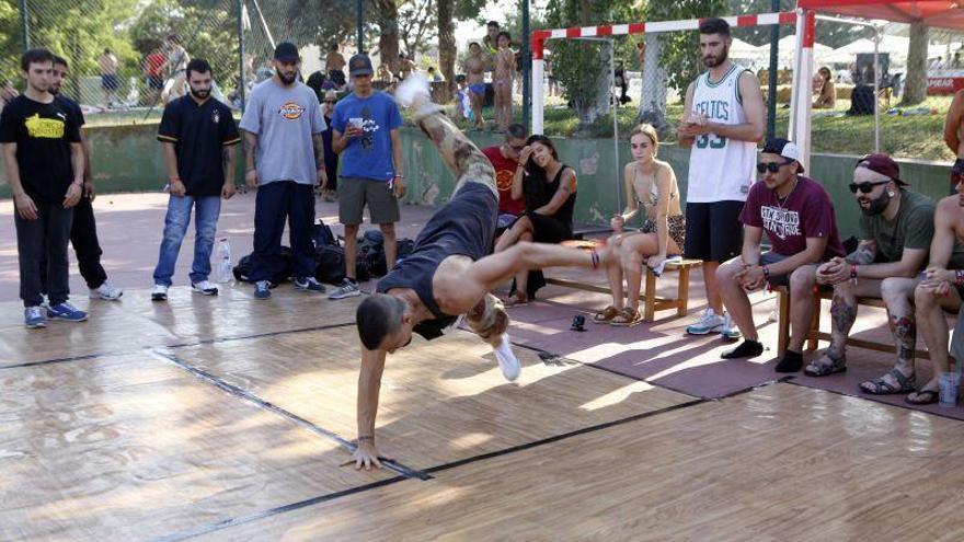 El incierto verano de los jóvenes prevé actividades reducidas al aire libre