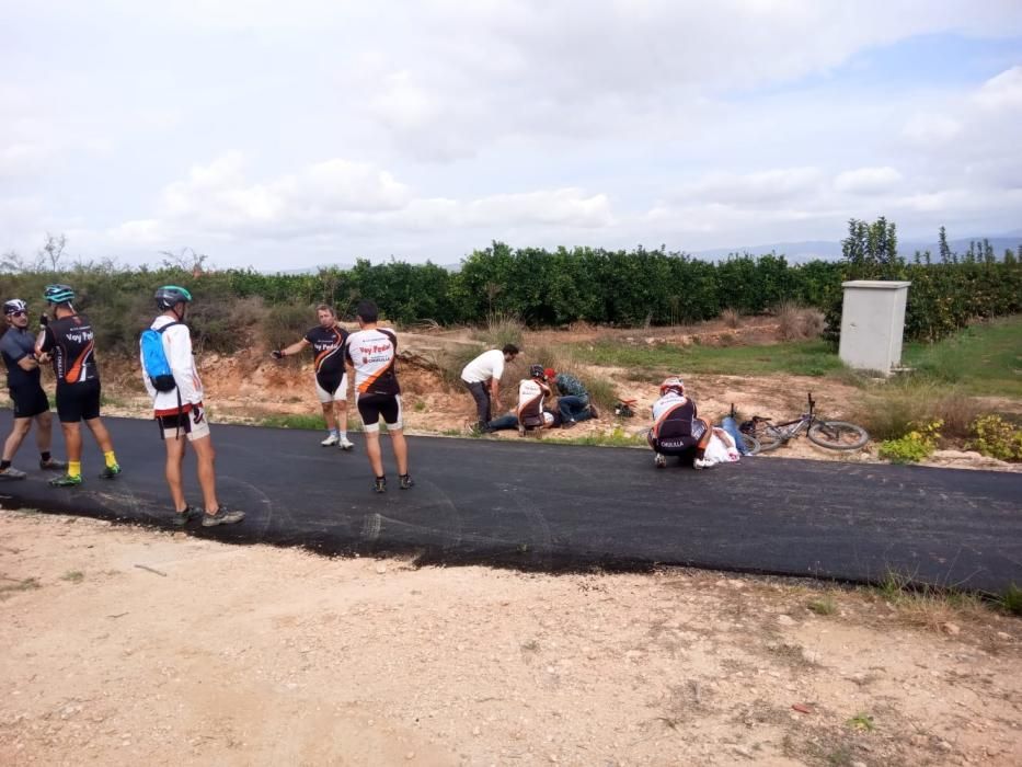 Una avioneta cae en Villar del Arzobispo y deja dos heridos