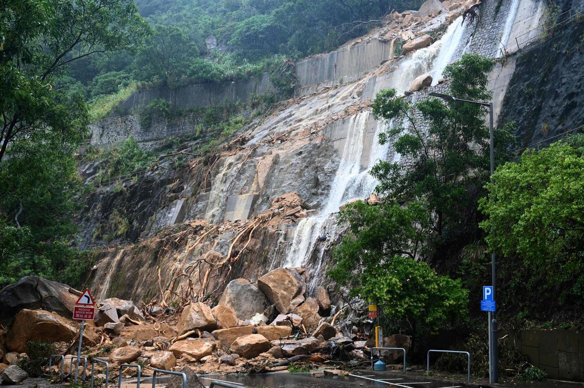 Hong Kong, gravemente inundado en el mayor temporal en 140 años