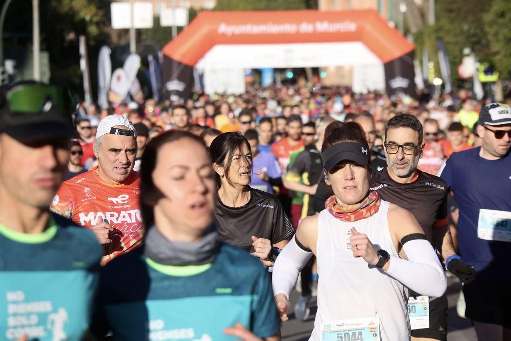 Las mejores imágenes de la TotalEnergies Maratón Murcia Costa Cálida