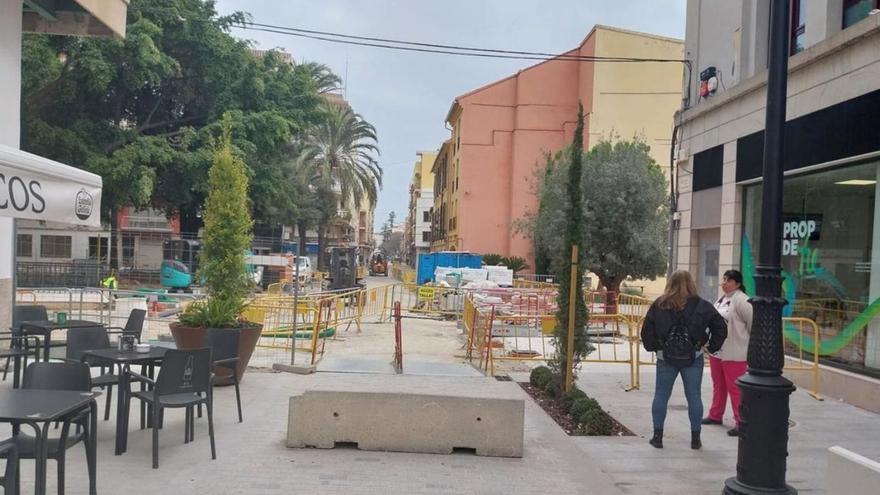 Obras de peatonalización del entorno del Ayuntamiento de Gandia. | LEVANTE-EMV