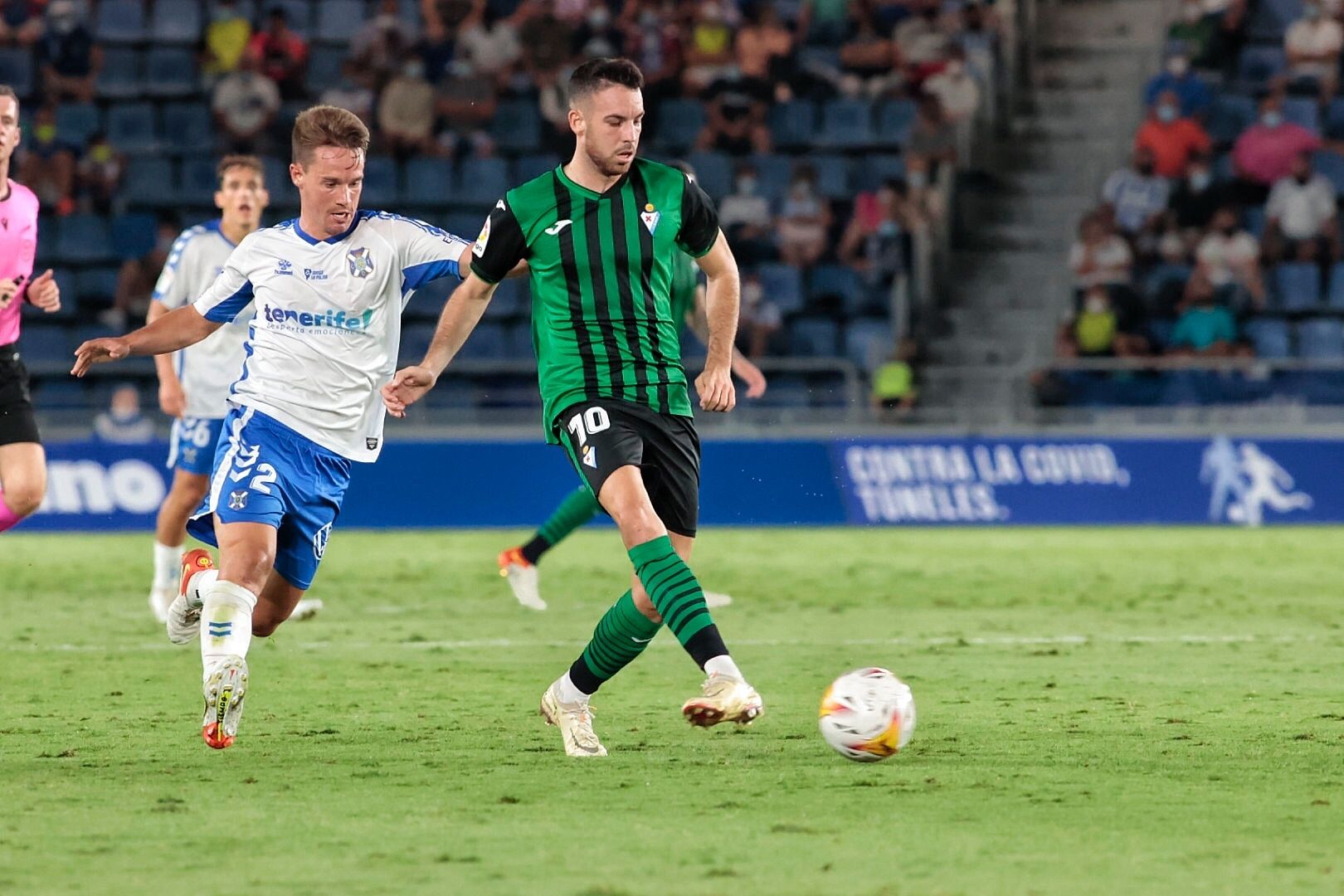 Encuentro entre el CD Tenerife y la SD Eibar