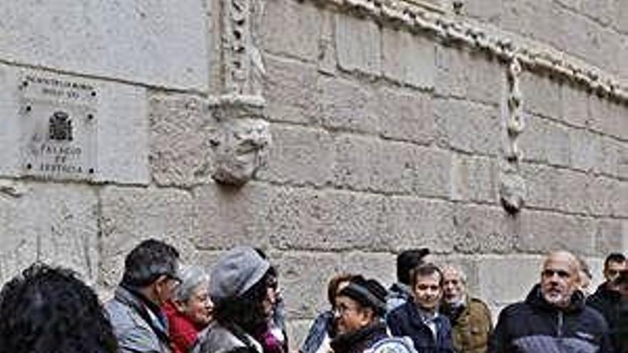 Concentración del sábado en el Palacio de los Momos.