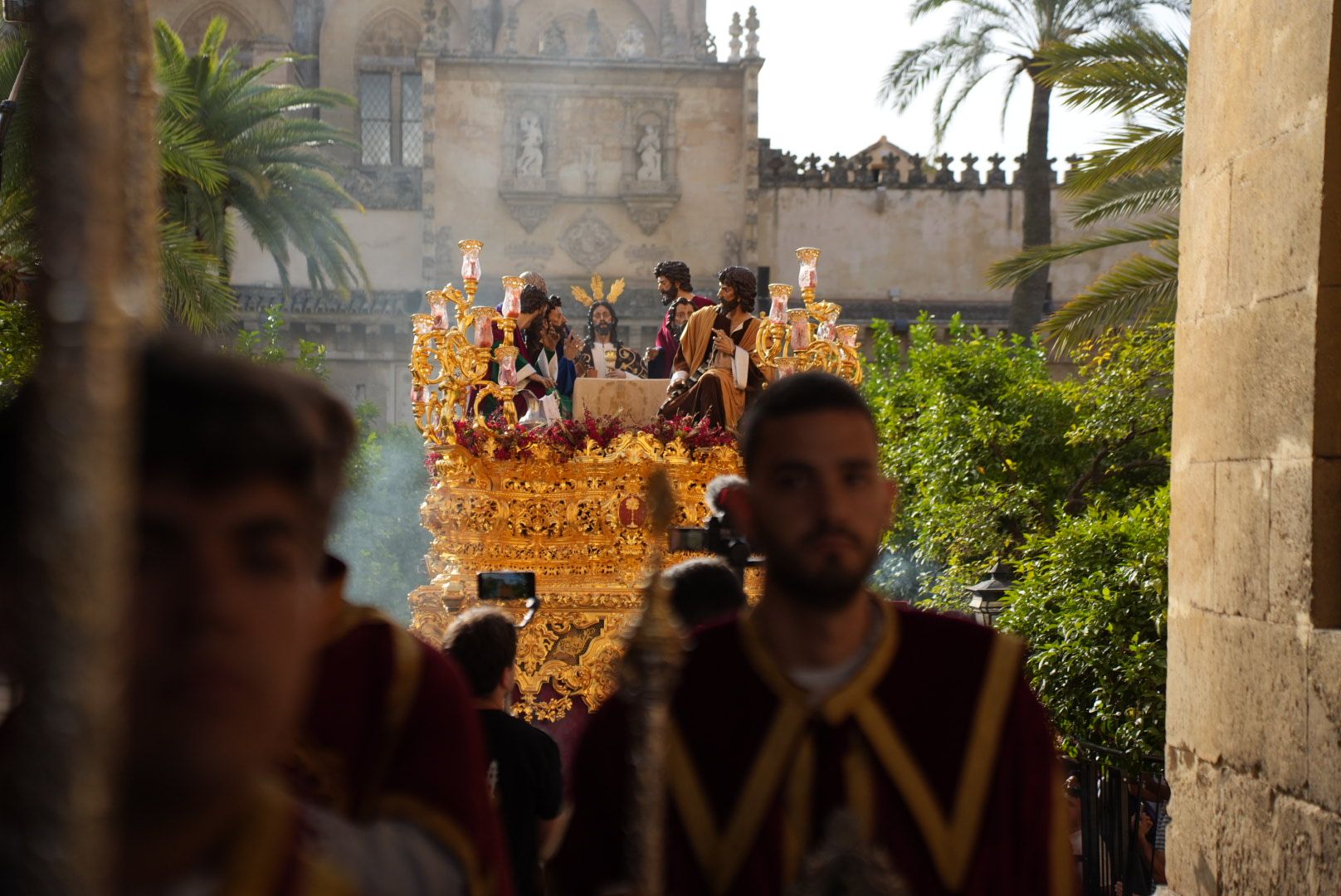 El regreso de La Cena a su templo, en imágenes